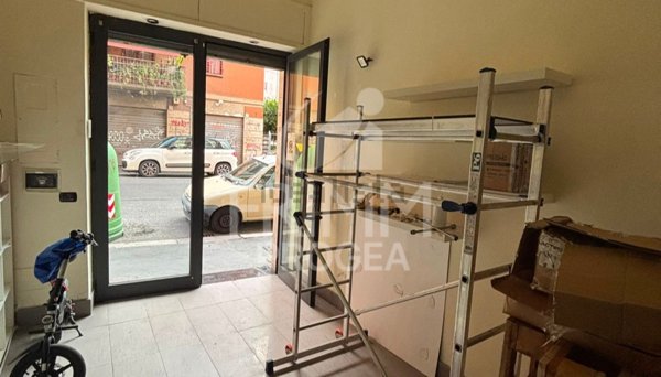 locale commerciale in vendita a Roma in zona Pietralata