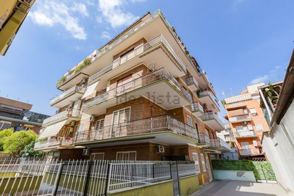 appartamento in vendita a Roma in zona Alessandrino