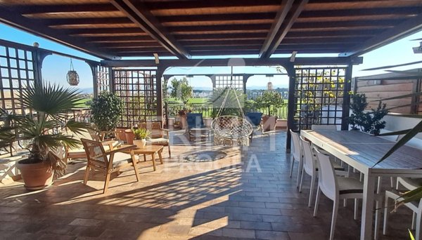 appartamento in vendita a Roma in zona Tor Bella Monaca
