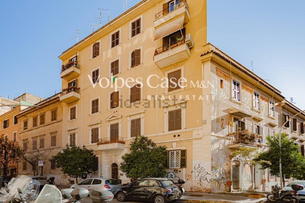 appartamento in vendita a Roma in zona Prenestino-Labicano