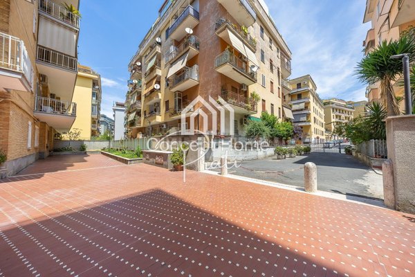 appartamento in vendita a Roma in zona Gianicolense