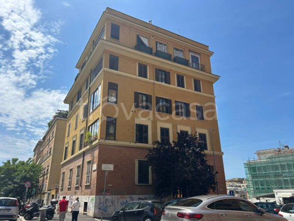 appartamento in vendita a Roma in zona Gianicolense