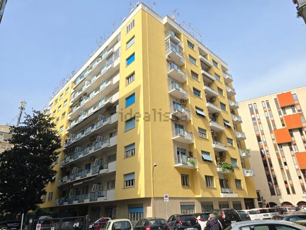 appartamento in vendita a Roma in zona Ostiense