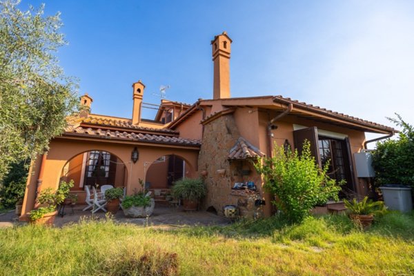 casa indipendente in vendita a Roma in zona Marcigliana