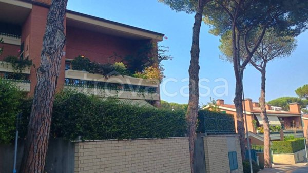 appartamento in vendita a Roma in zona Grottarossa
