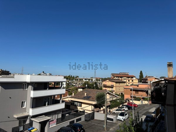 appartamento in vendita a Roma in zona Selva Candida