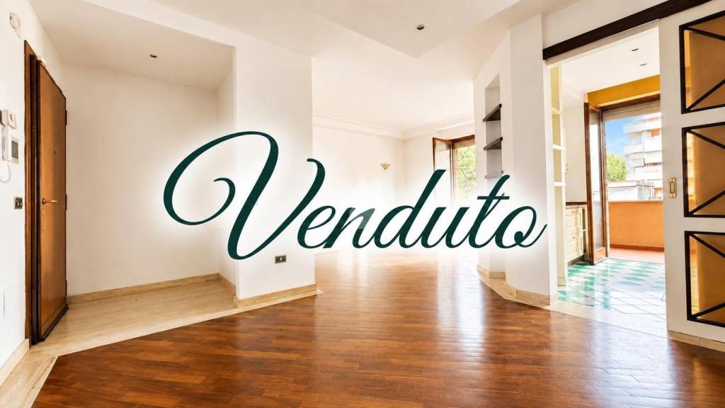 appartamento in vendita a Roma in zona Osteria del Curato