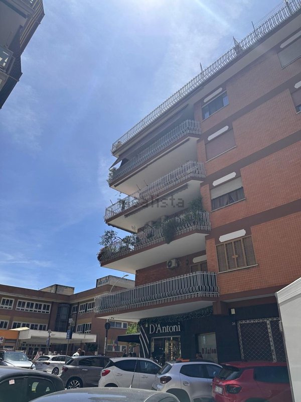 appartamento in vendita a Roma in zona Collatino