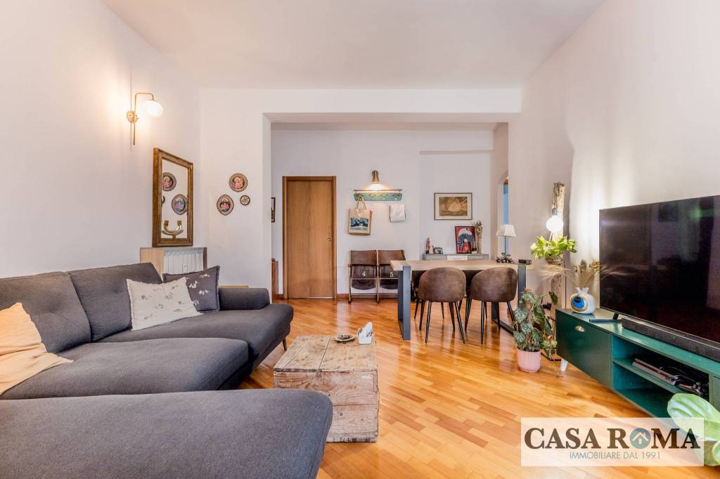 appartamento in vendita a Roma in zona Ostiense