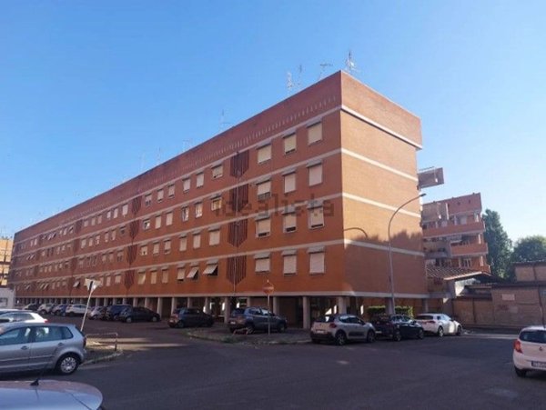 appartamento in vendita a Roma in zona Torrino