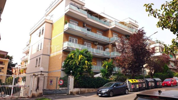 appartamento in vendita a Roma in zona Gianicolense