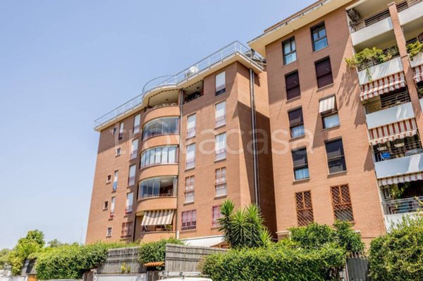appartamento in vendita a Roma in zona Fonte Laurentina