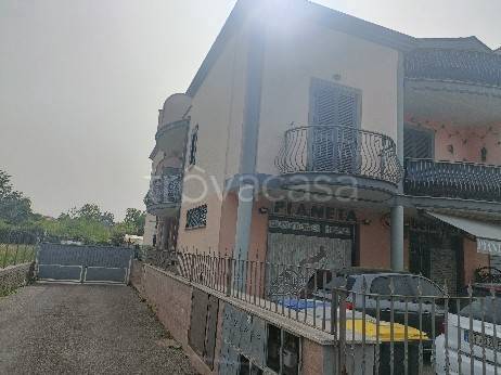 appartamento in vendita a Roma in zona Torre Gaia
