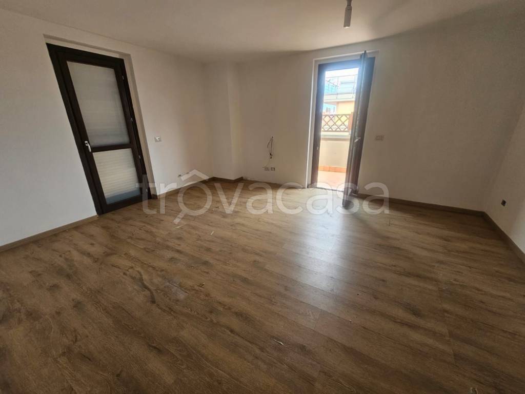 appartamento in vendita a Roma in zona Lunghezza