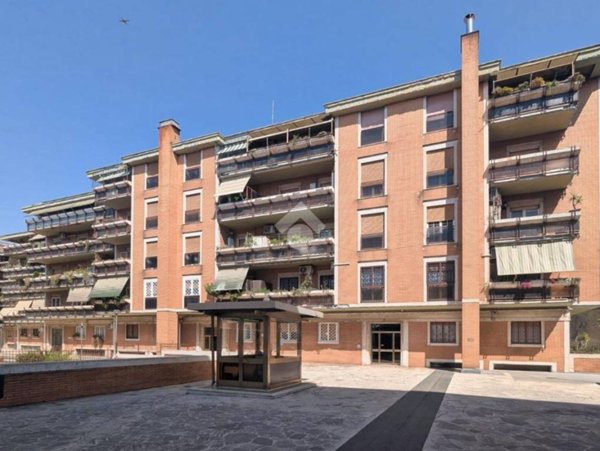 appartamento in vendita a Roma in zona Tuscolano