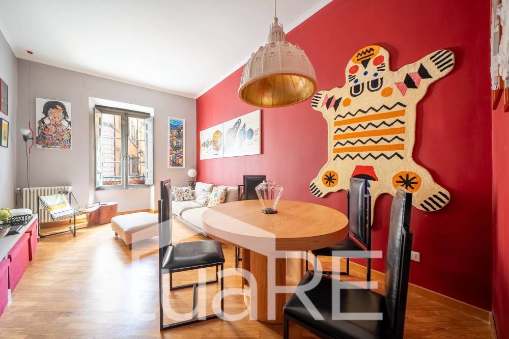 appartamento in vendita a Roma in zona Parione/Sant'Eustachio