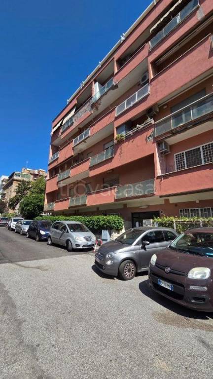 appartamento in vendita a Roma in zona Gianicolense