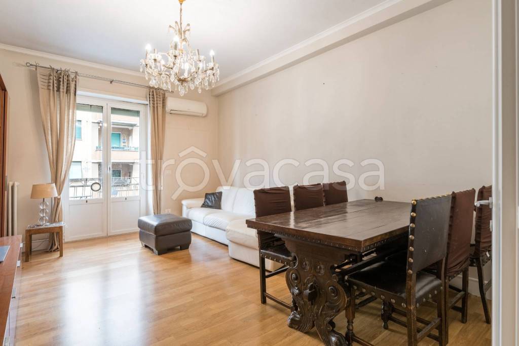 appartamento in vendita a Roma in zona Rione Prati