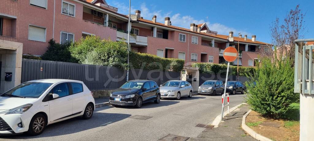appartamento in vendita a Roma in zona Portuense