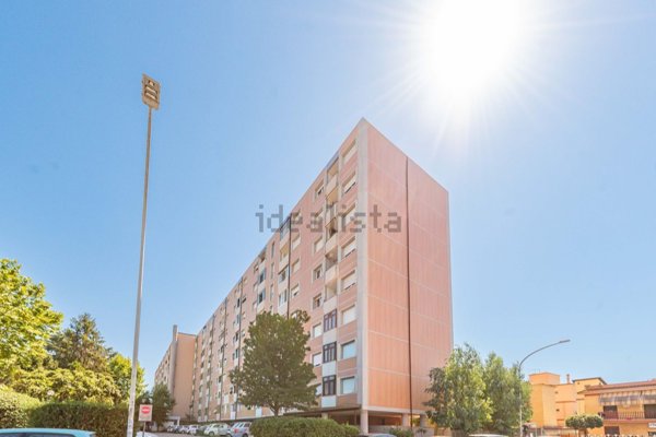appartamento in vendita a Roma in zona Tor de' Cenci