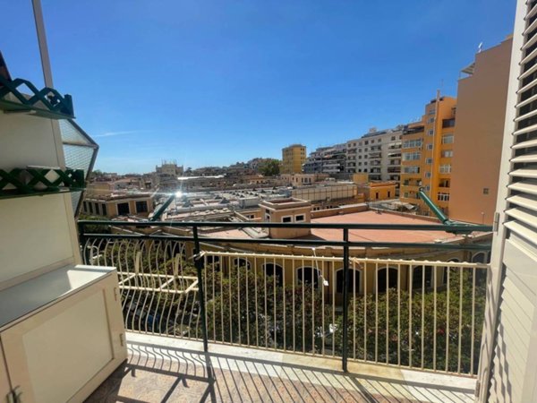 appartamento in vendita a Roma in zona Appio Latino