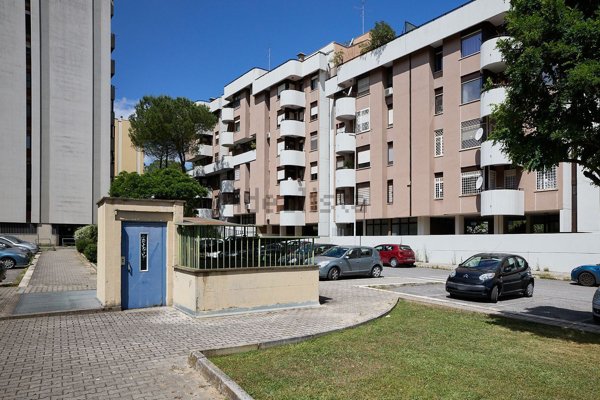 appartamento in vendita a Roma in zona EUR
