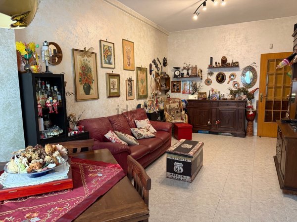 appartamento in vendita a Roma in zona Appio Latino