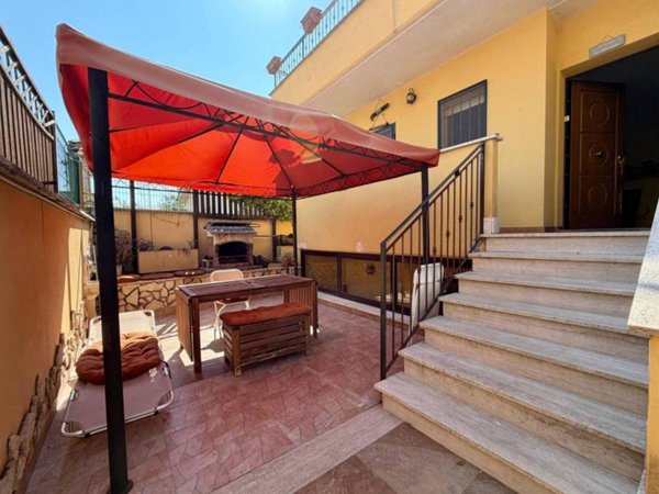 casa indipendente in vendita a Roma in zona Ponte di Nona