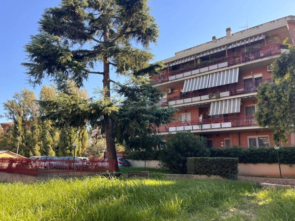 appartamento in vendita a Roma in zona Portuense
