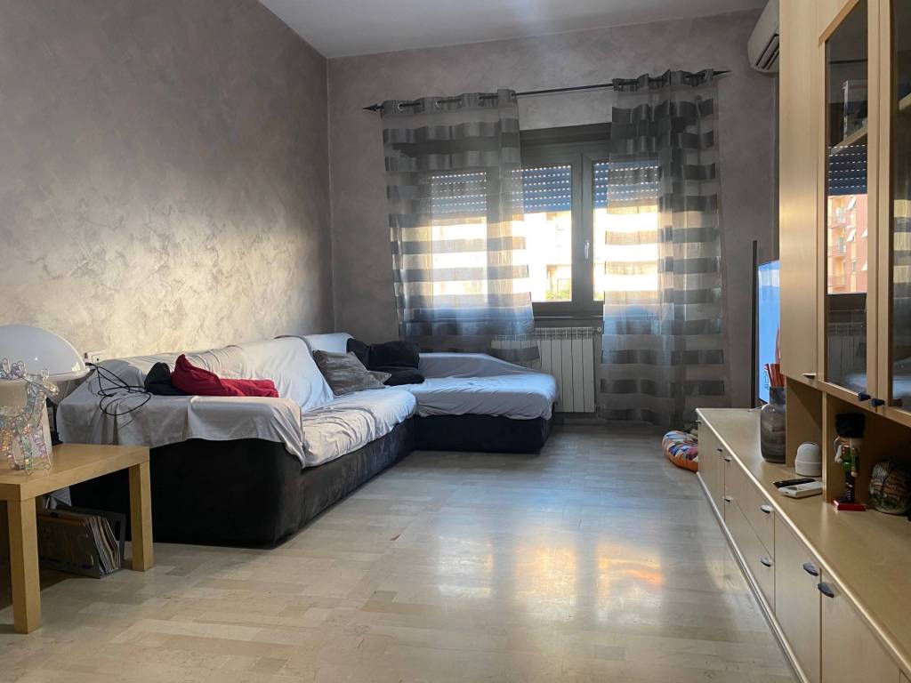 appartamento in vendita a Roma in zona Prenestino-Labicano