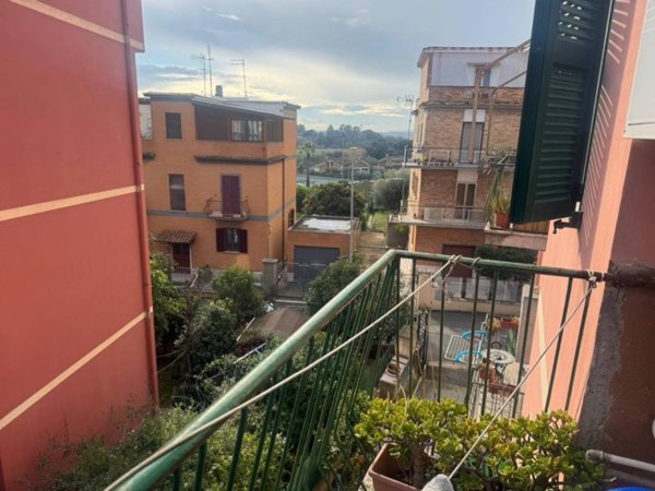 appartamento in vendita a Roma in zona Portuense