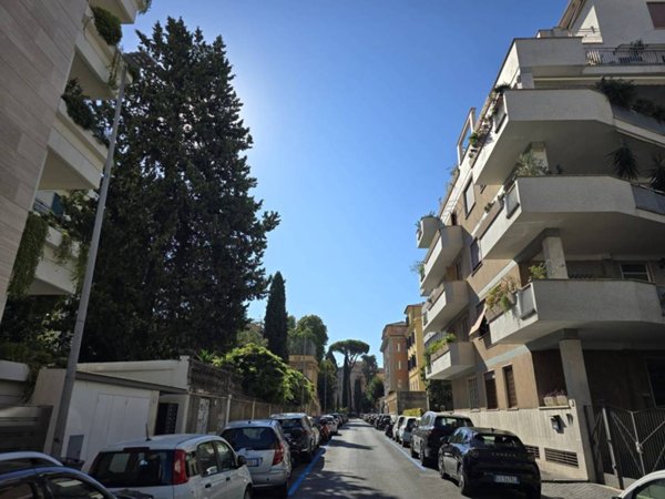appartamento in vendita a Roma in zona Nomentano