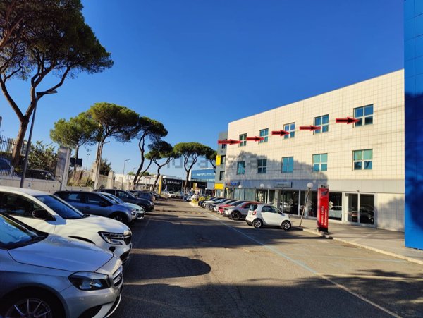 ufficio in vendita a Roma in zona Tor Cervara