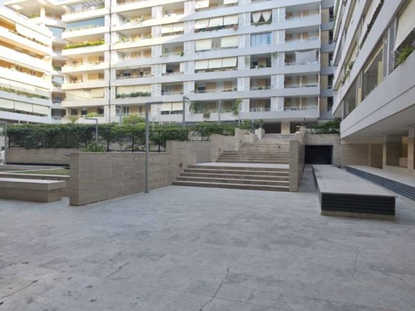 appartamento in vendita a Roma in zona Fonte Laurentina