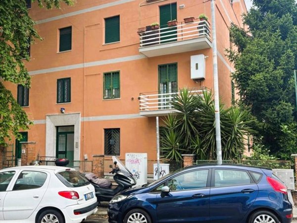 appartamento in vendita a Roma in zona Tuscolano