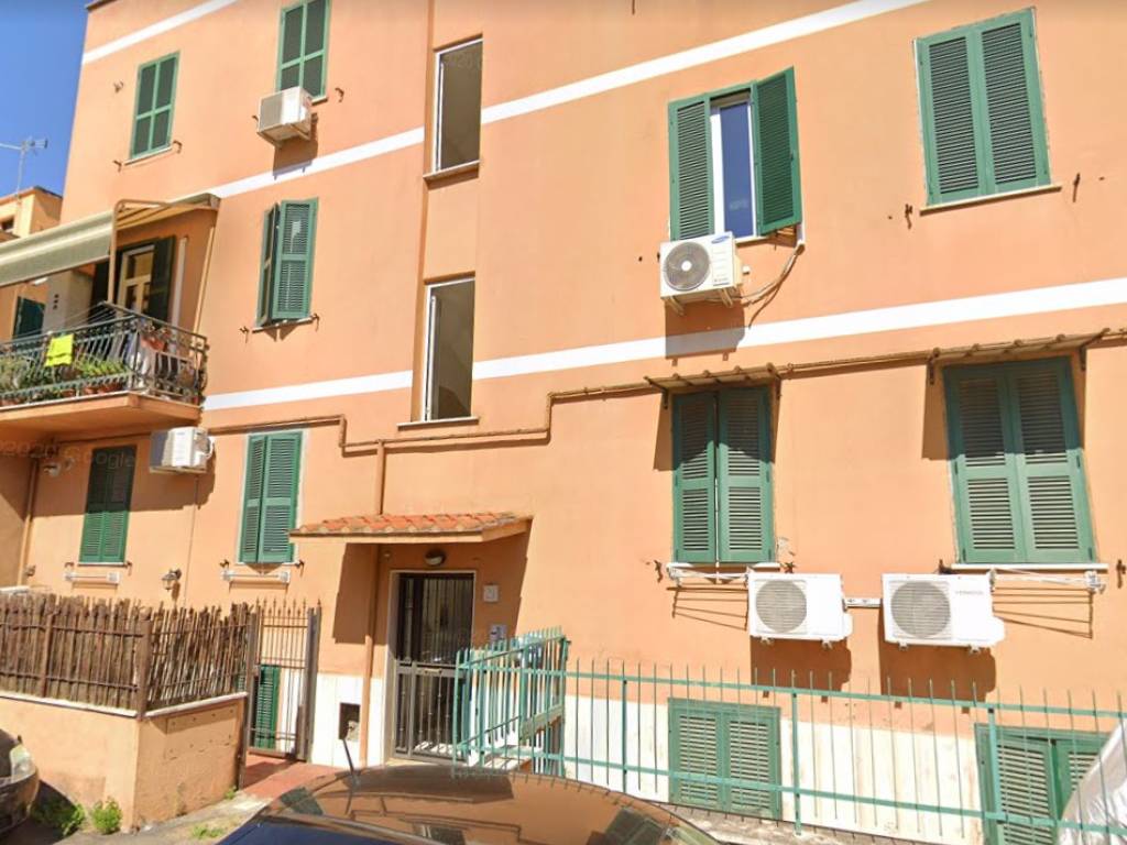 appartamento in vendita a Roma in zona Prenestino-Centocelle
