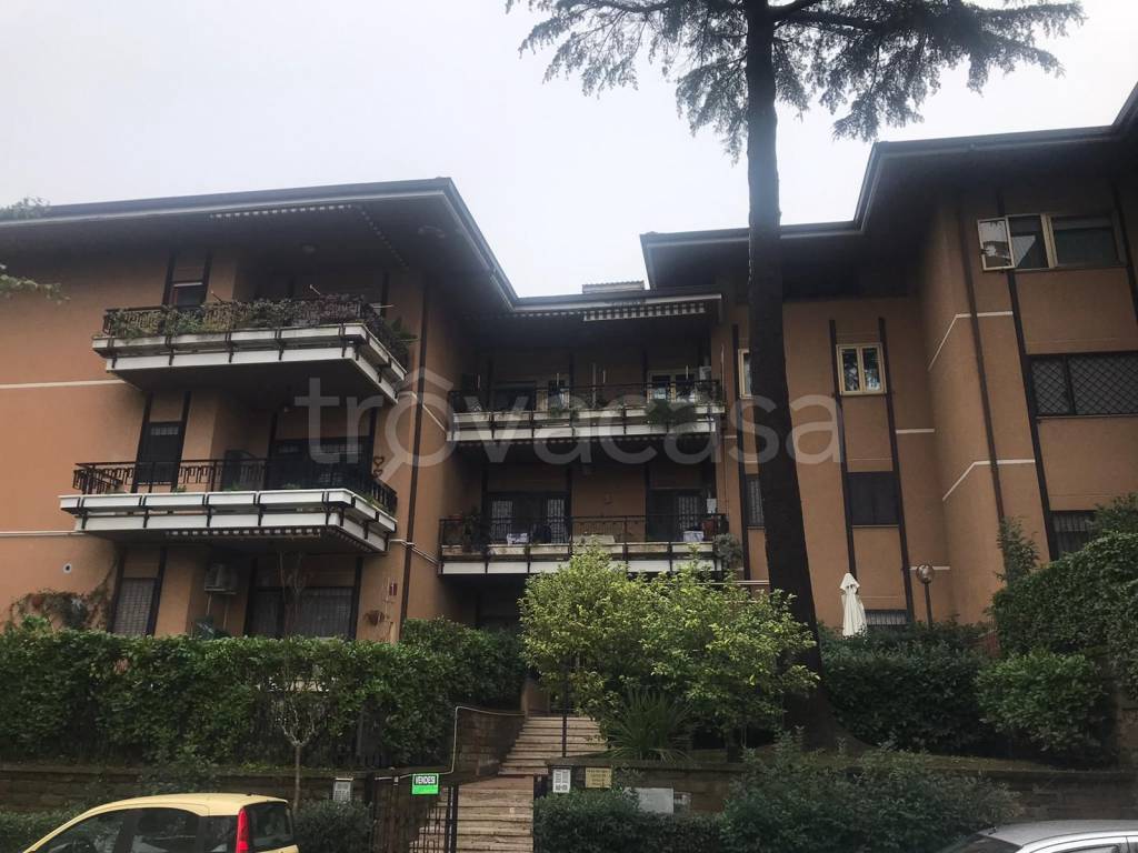 appartamento in vendita a Roma in zona Casal Morena