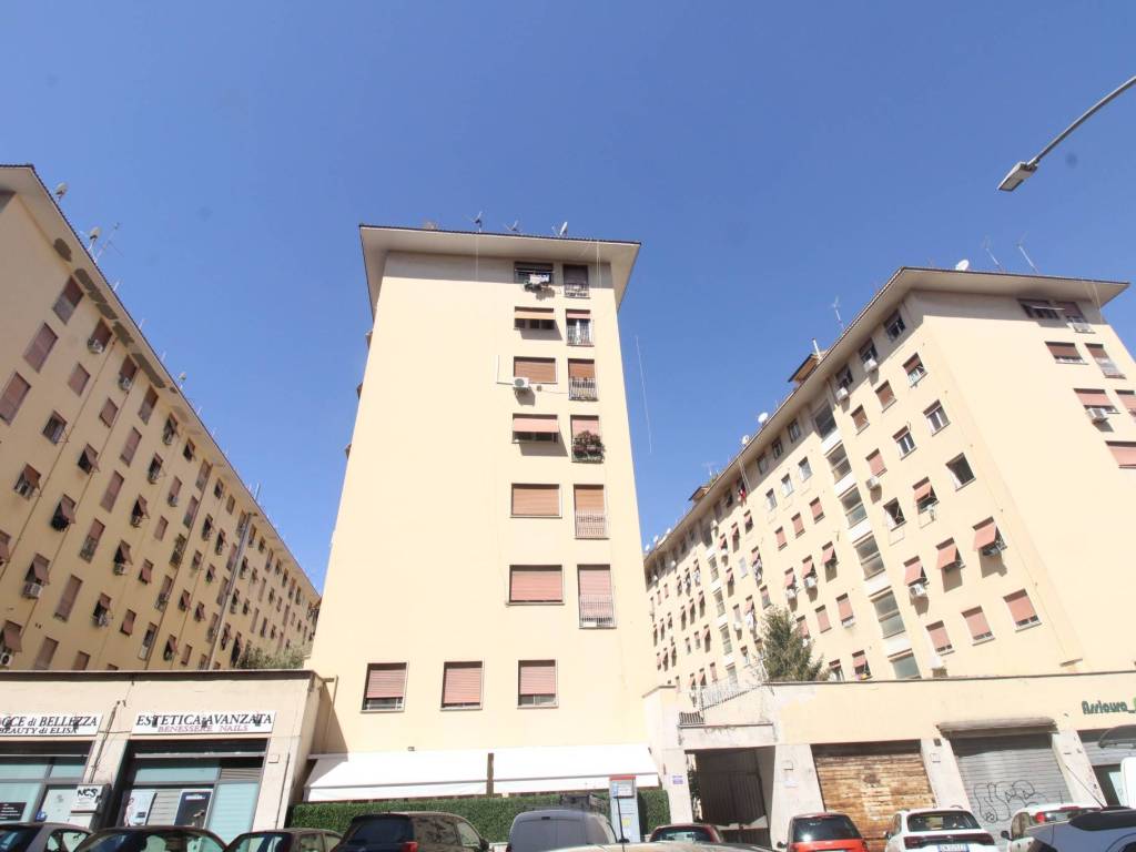 appartamento in vendita a Roma in zona Cinecittà