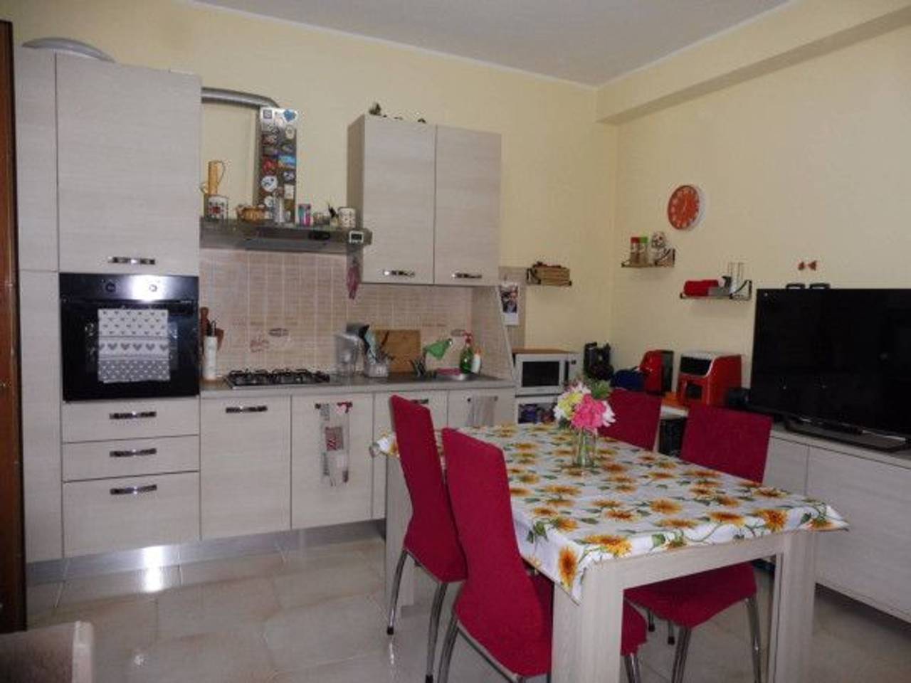 appartamento in vendita a Roma in zona Tor Bella Monaca