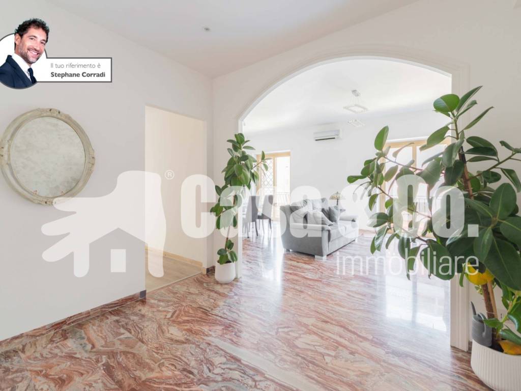 appartamento in vendita a Roma in zona EUR