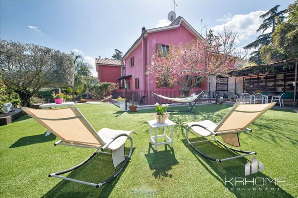 casa indipendente in vendita a Roma in zona Tre Pini - Poggio dei Fiori