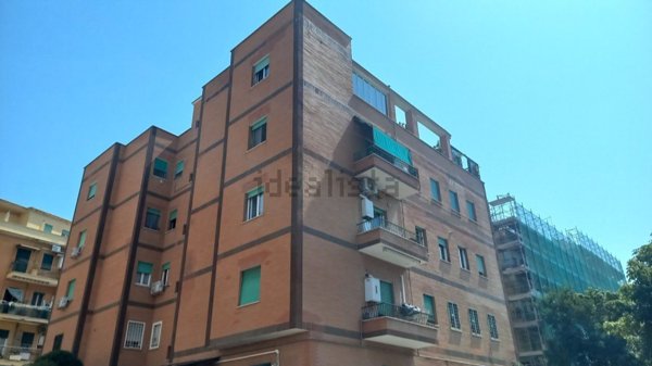 appartamento in vendita a Roma in zona Ostia