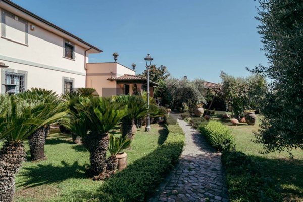 casa indipendente in vendita a Roma in zona Rione Monti/Campitelli