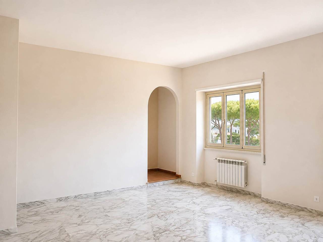appartamento in vendita a Roma in zona Tomba di Nerone