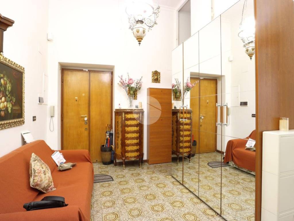 appartamento in vendita a Roma in zona Esquilino