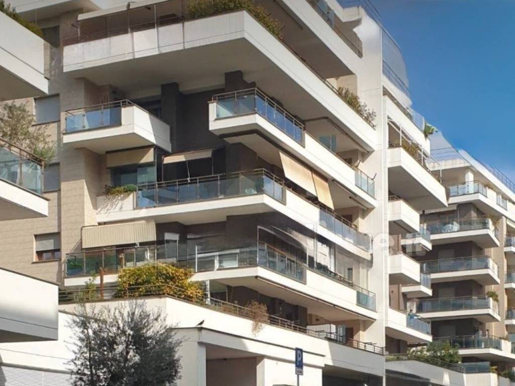 appartamento in vendita a Roma in zona Ardeatino