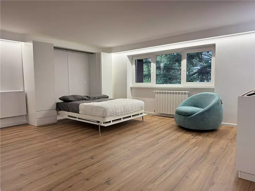 appartamento in vendita a Roma in zona Ardeatino