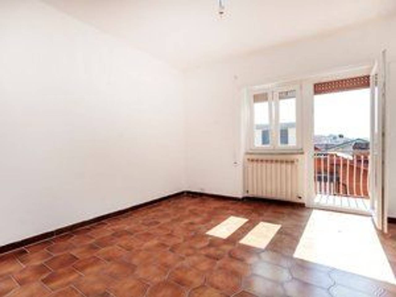 appartamento in vendita a Roma in zona Colle Prenestino