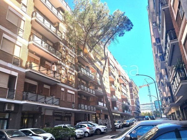 appartamento in vendita a Roma in zona Tuscolano