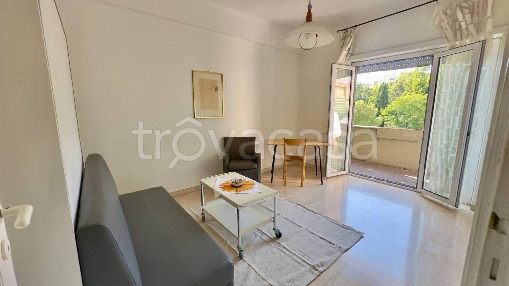 appartamento in vendita a Roma in zona Ostiense